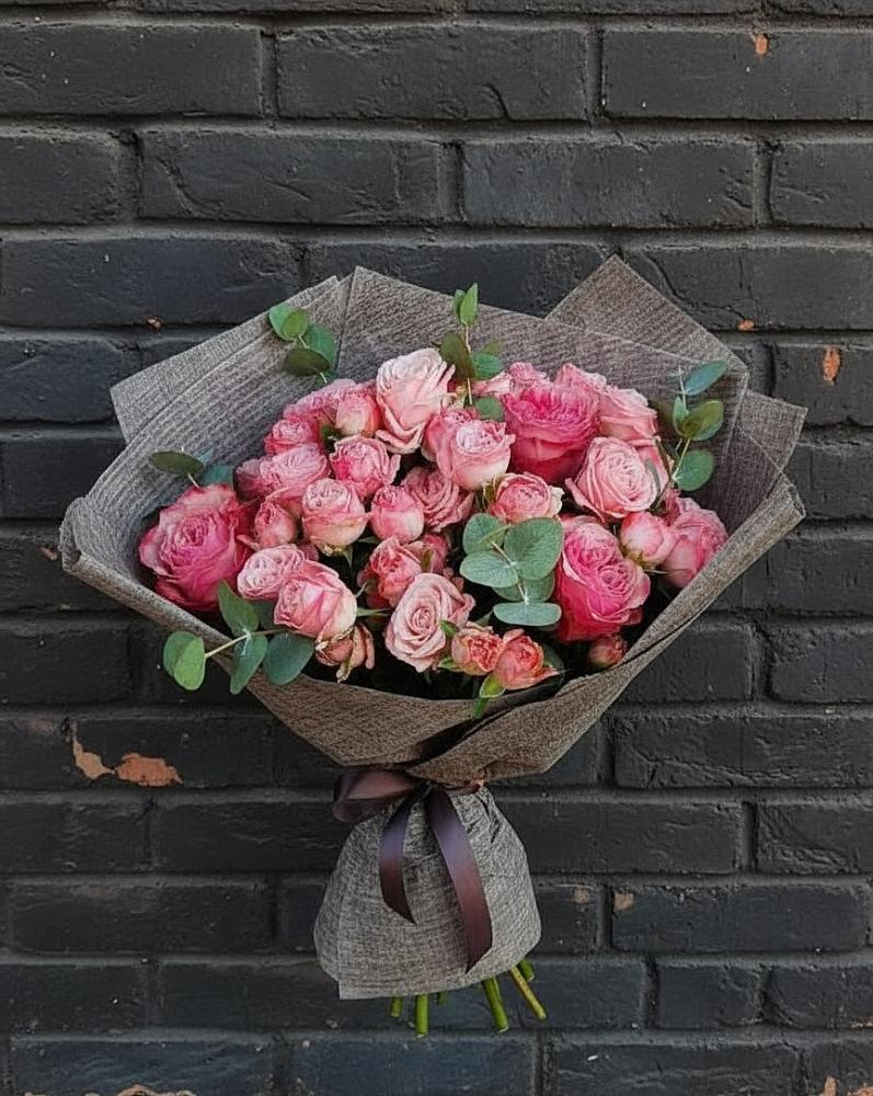 Букет цветов из: Розы в Ладожской