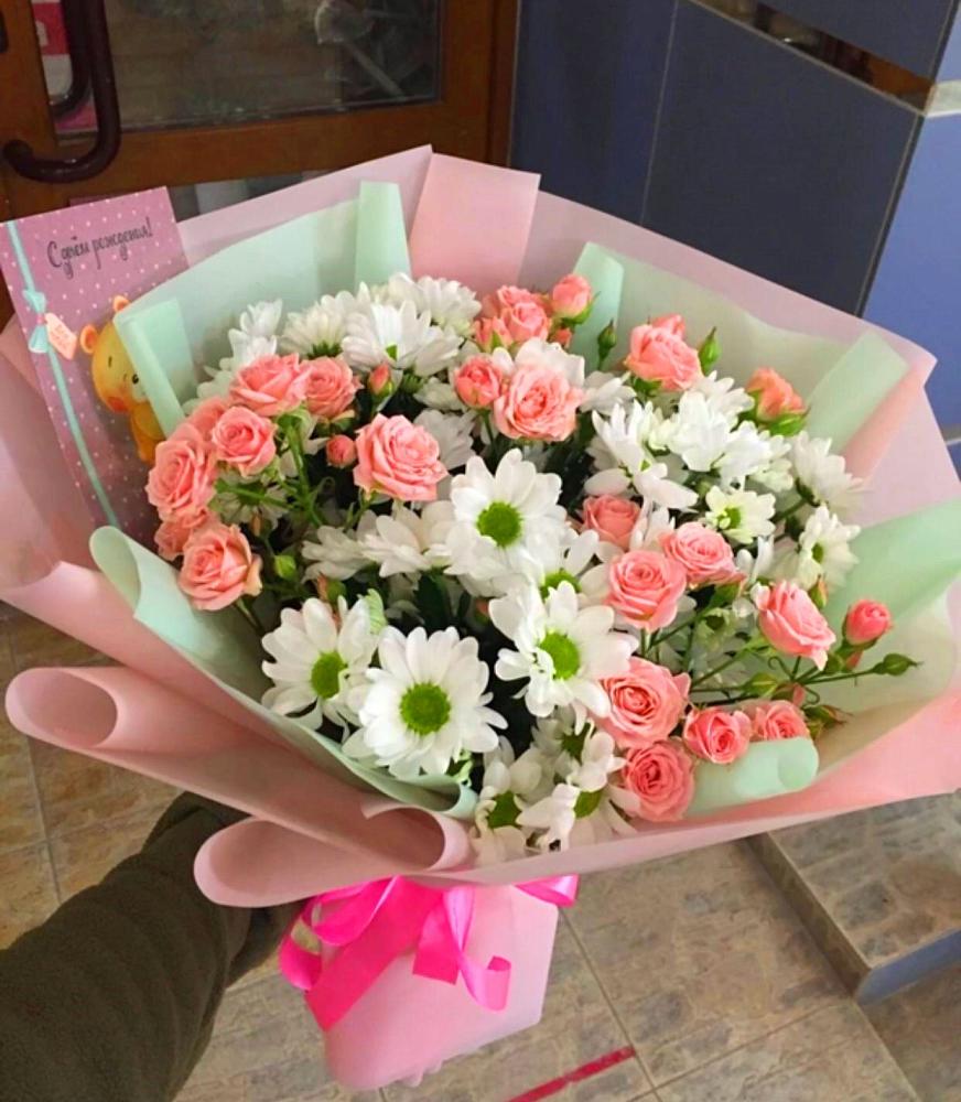 Букет цветов из: Розы и Хризантемы в Ладожской