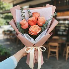 Букет цветов из:  Розы в Ладожской