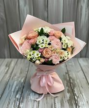 Букет цветов из:  Гвоздики, Розы и Хризантемы в Ладожской