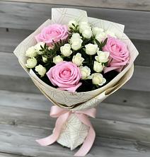 Букет цветов из:  Розы в Ладожской