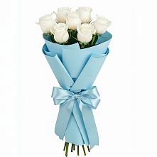 Букет 7 белых роз Проуд в Ладожской