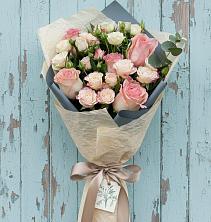 Букет цветов из:  Розы в Ладожской