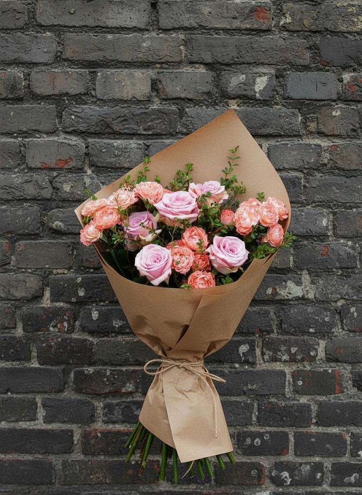 Букет цветов из: Розы в Ладожской