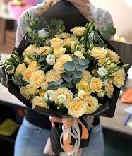 Букет цветов из:  Розы и Лизиантусы #REPLACE_PRED# Ладожской