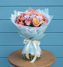 Букет цветов из:  Хризантемы и Розы в Ладожской