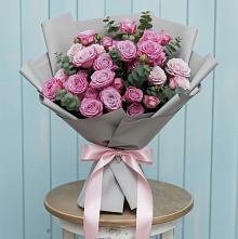 Букет цветов из:  Розы в Ладожской